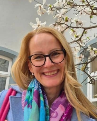 Melanie - Shake-hands